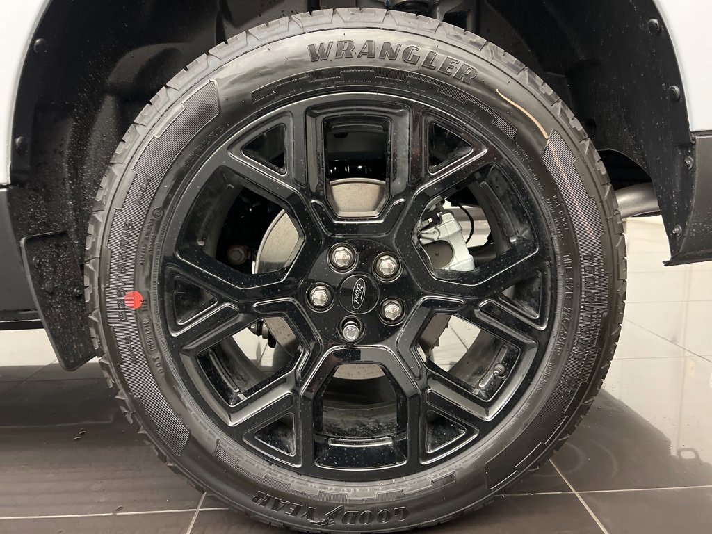 New 2025 Ford Maverick XLT w/ XLT Luxury Package image 7