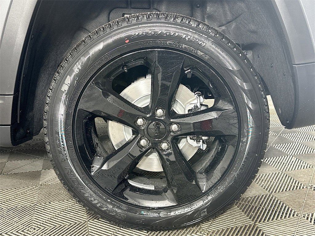 New 2025 Jeep Grand Cherokee L Limited image 17