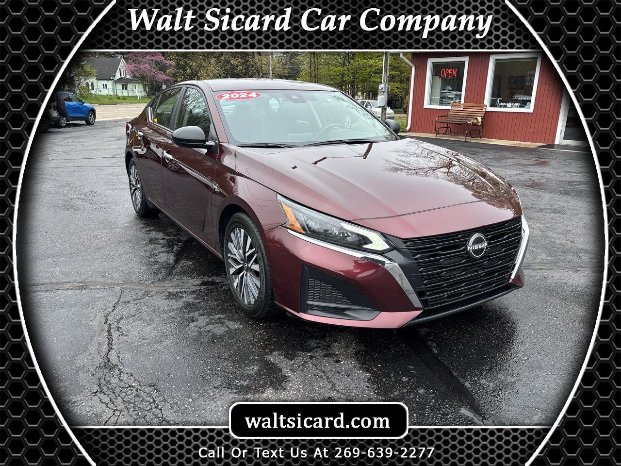 Used 2024 Nissan Altima 2.5 SV FWD image 1