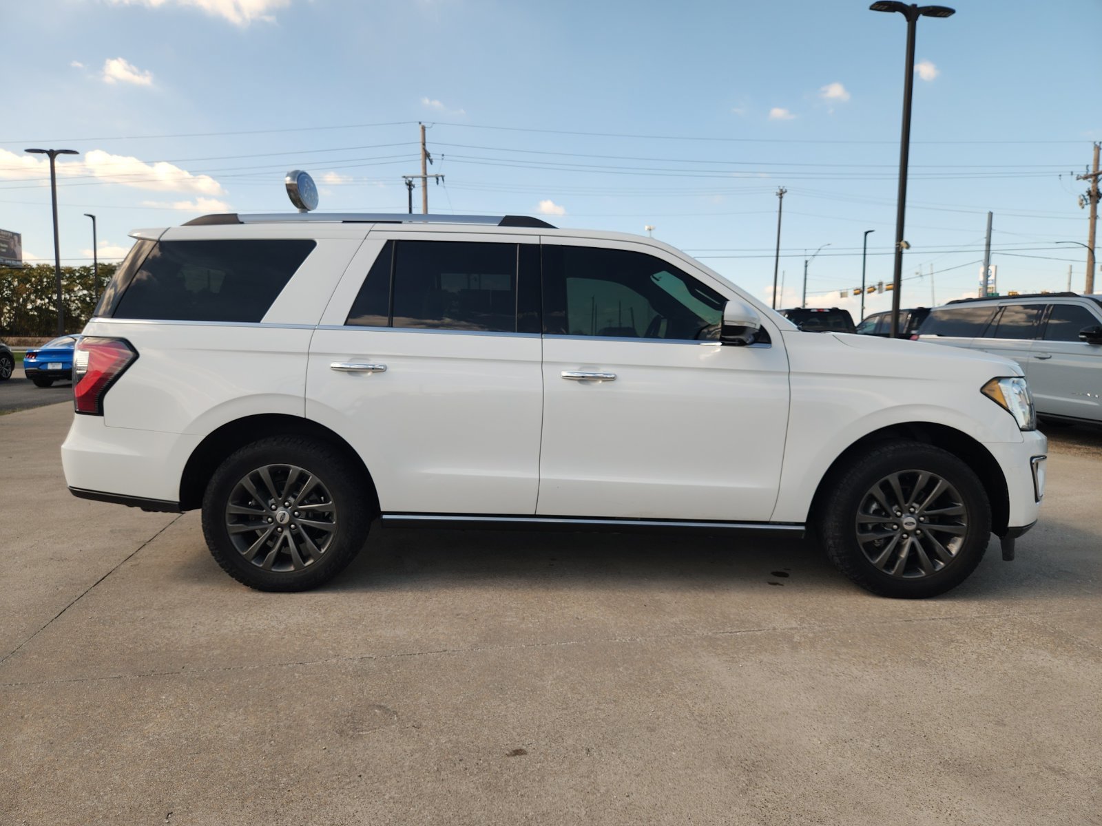 Used 2020 Ford Expedition Limited AWD/4WD image 7