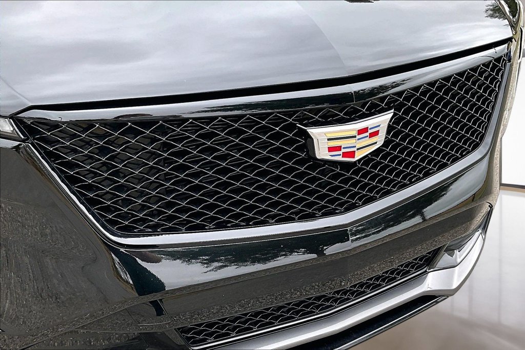 Used 2024 Cadillac XT4 Sport FWD image 29