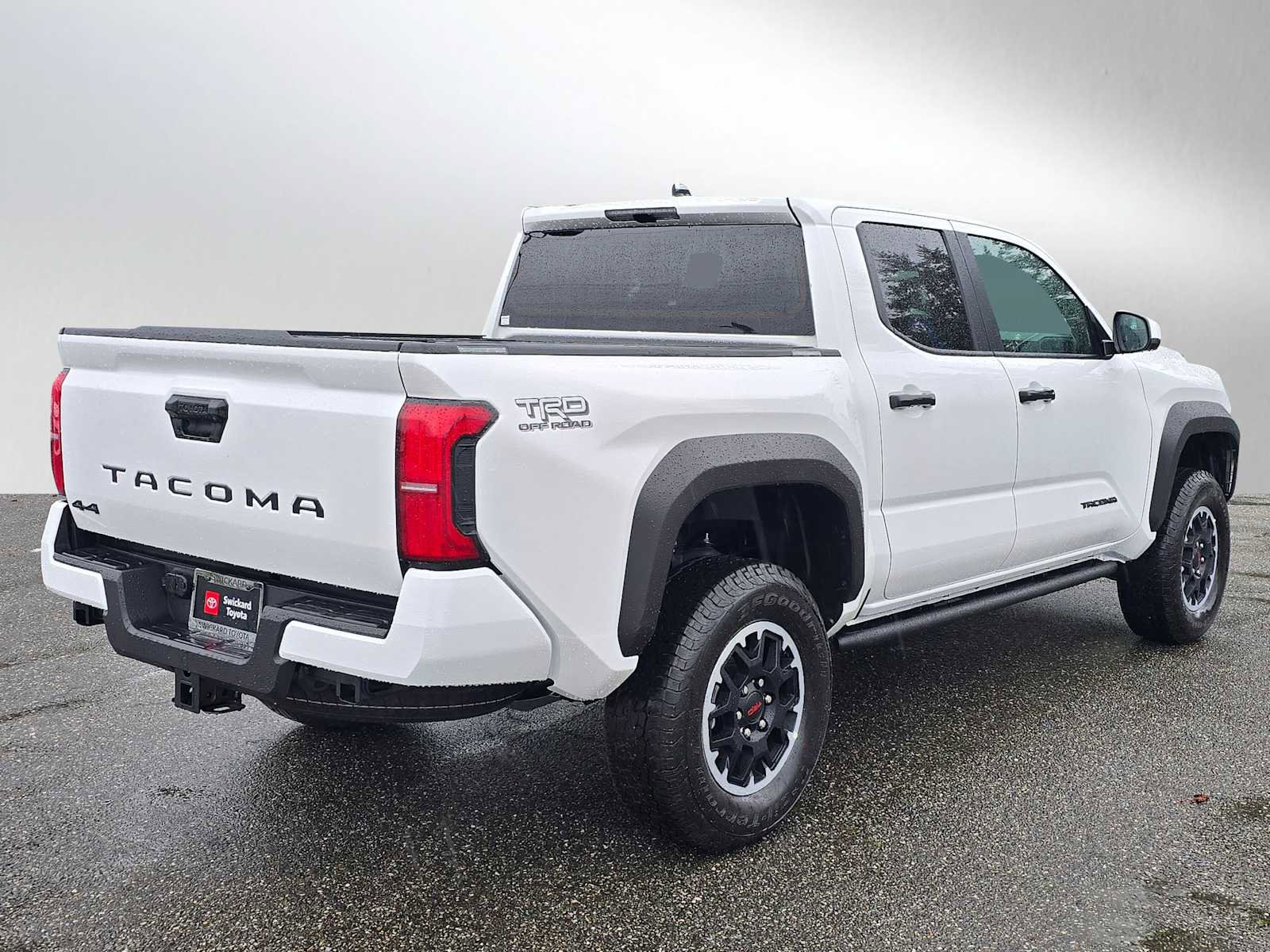 Used 2025 Toyota Tacoma TRD Sport image 3