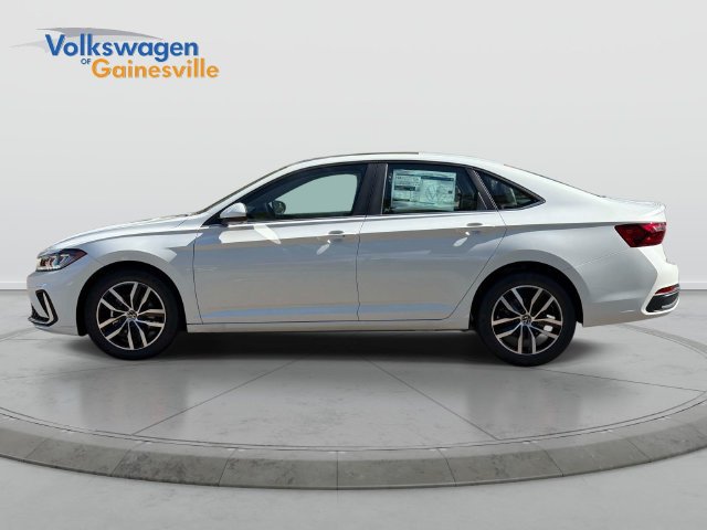 New 2027 Volkswagen Jetta SE FWD image 7
