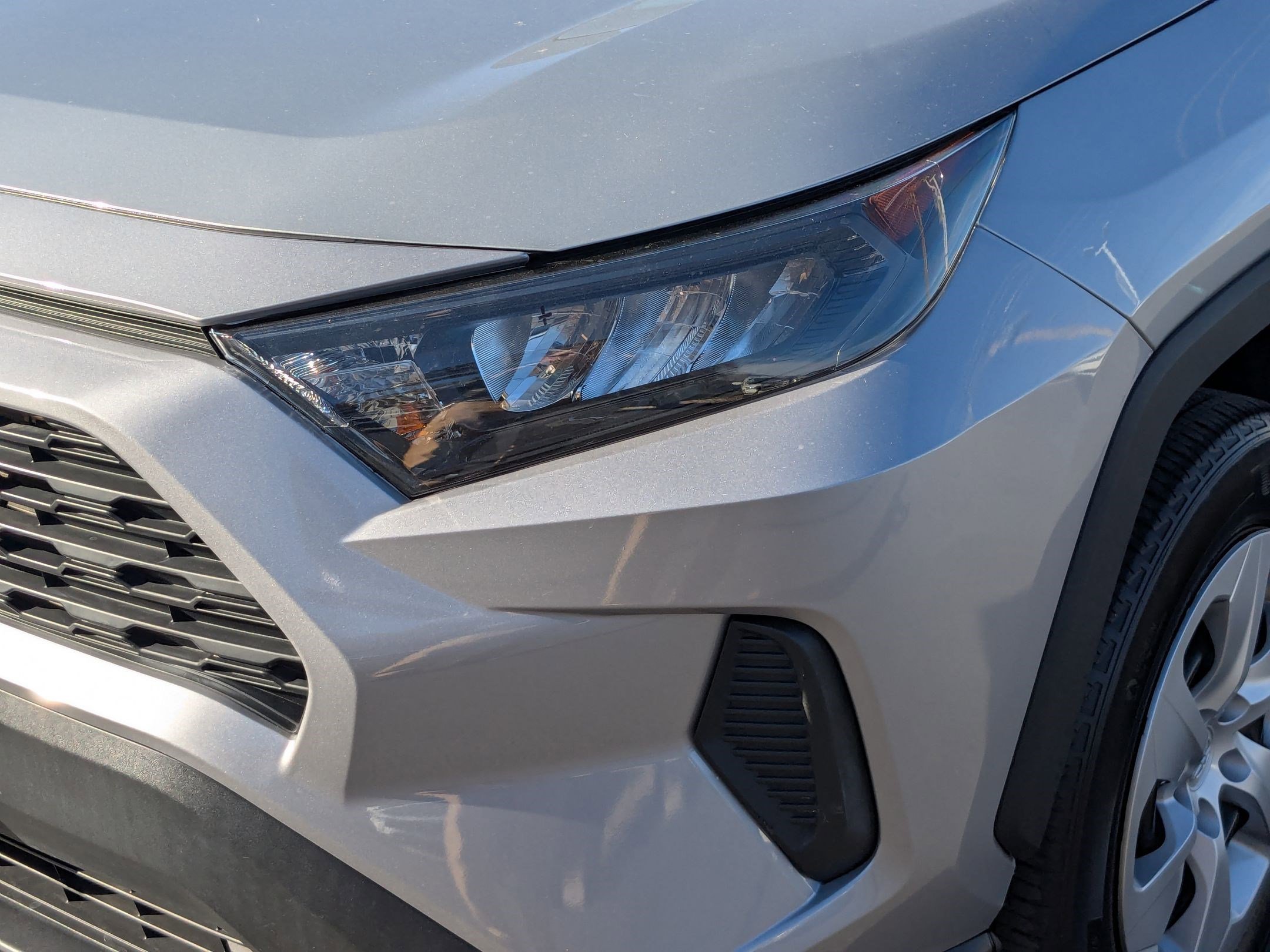 Used 2020 Toyota RAV4 LE w/ All Weather Liner Package image 12