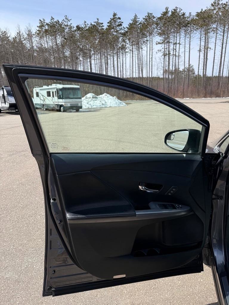 Used 2015 Toyota Venza XLE AWD/4WD image 11