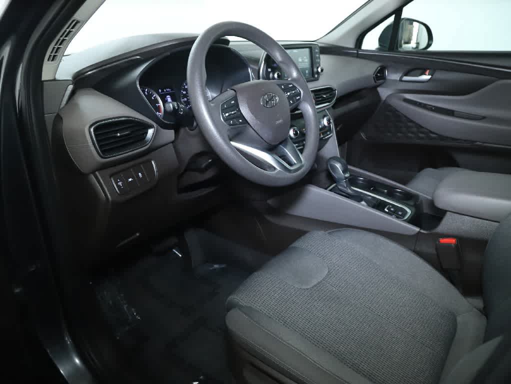 Used 2020 Hyundai Santa Fe SE FWD image 17