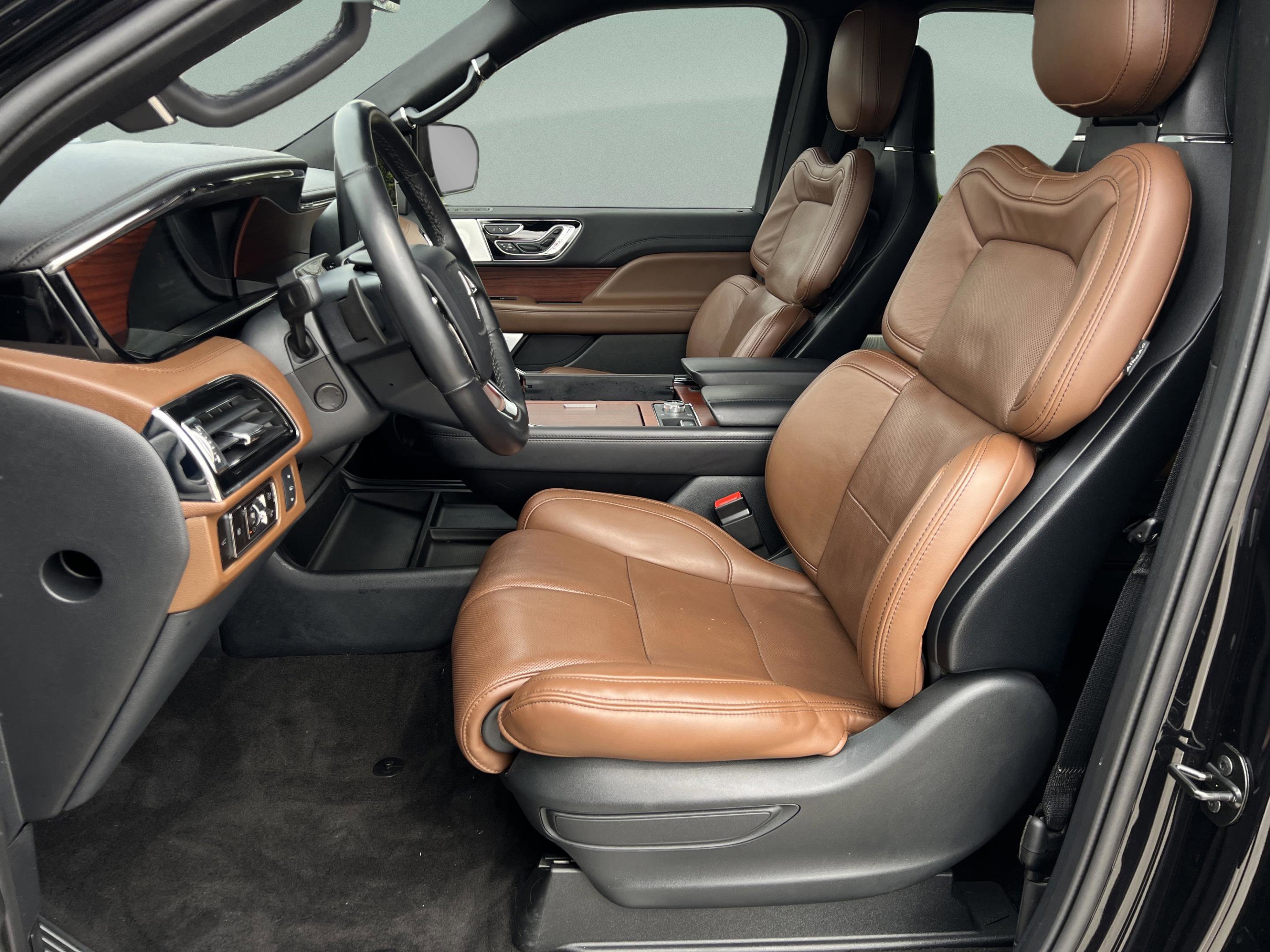 Used 2023 Lincoln Navigator L Reserve image 27