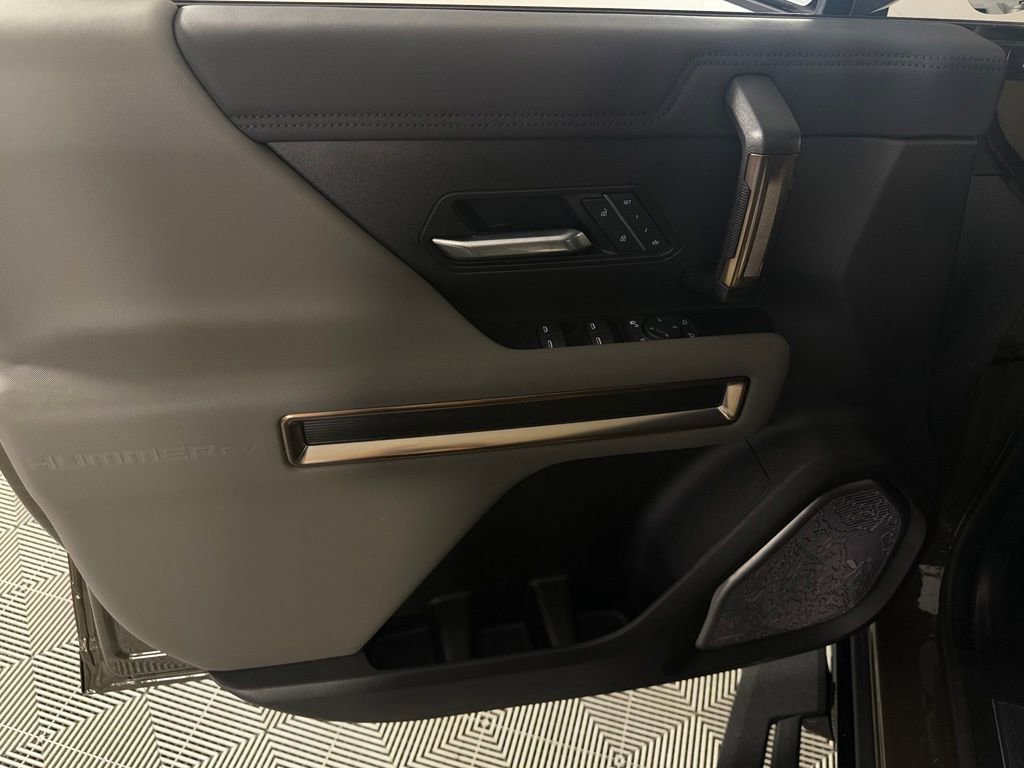 Used 2025 GMC Hummer EV 2X AWD/4WD image 22