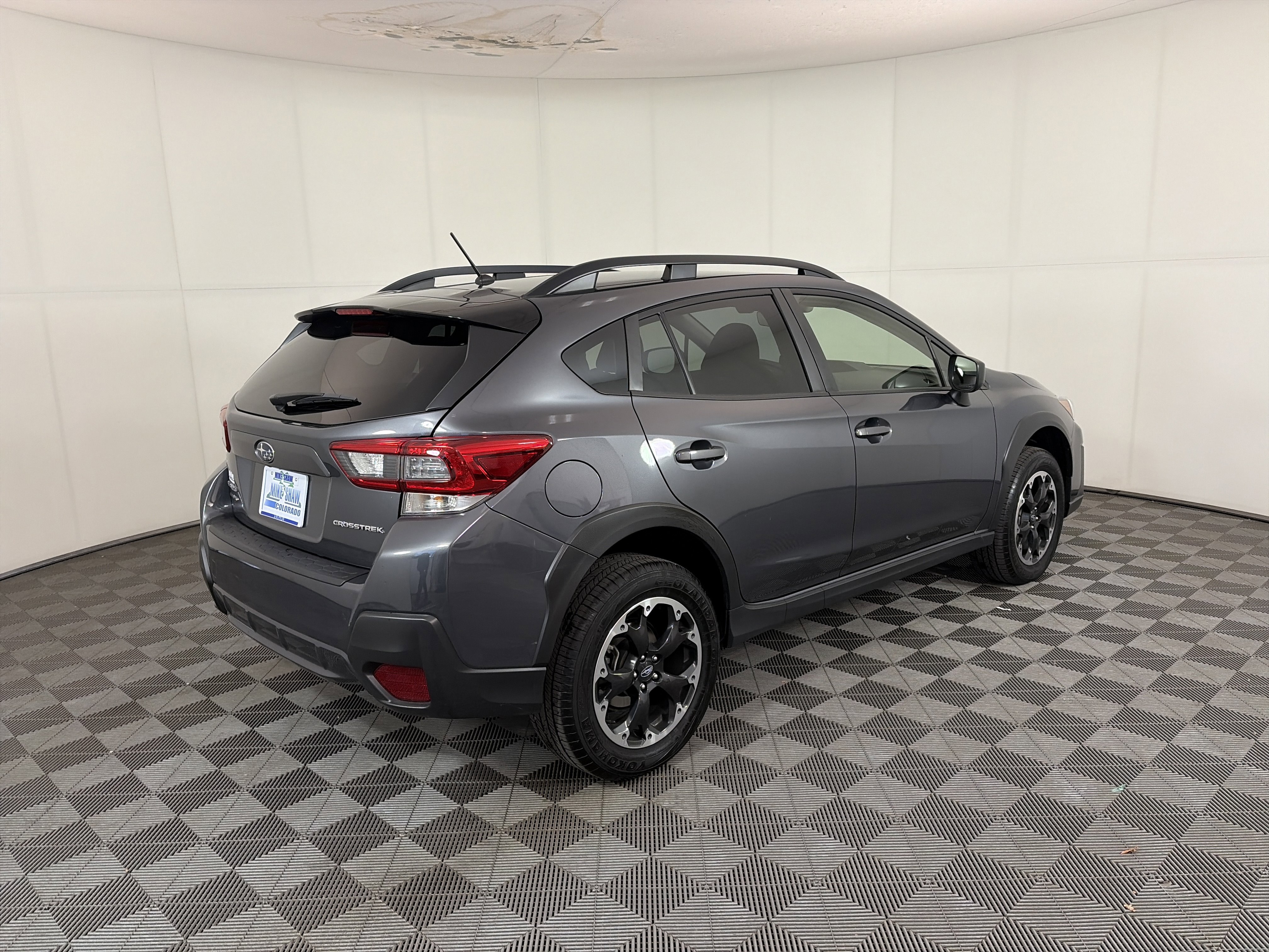 Certified 2023 Subaru Crosstrek 2.0i image 5