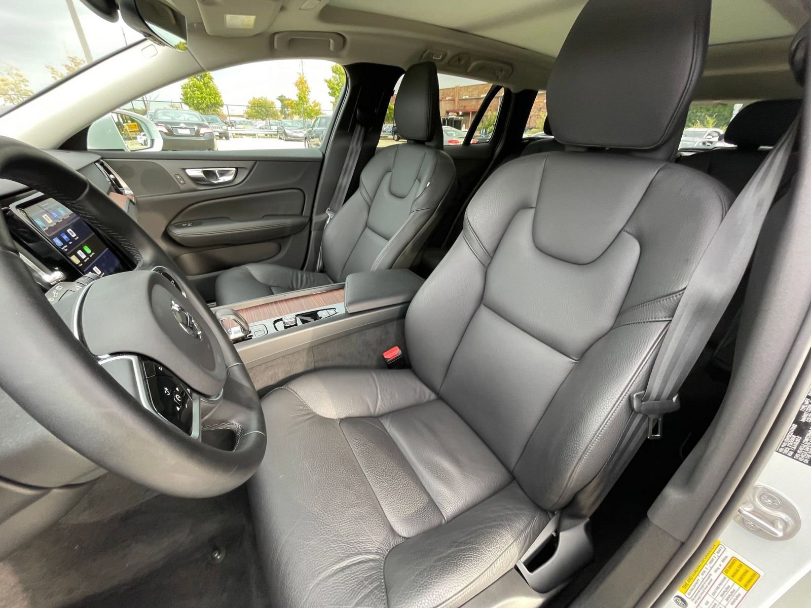 Used 2025 Volvo V60 B5 Cross Country Plus image 35