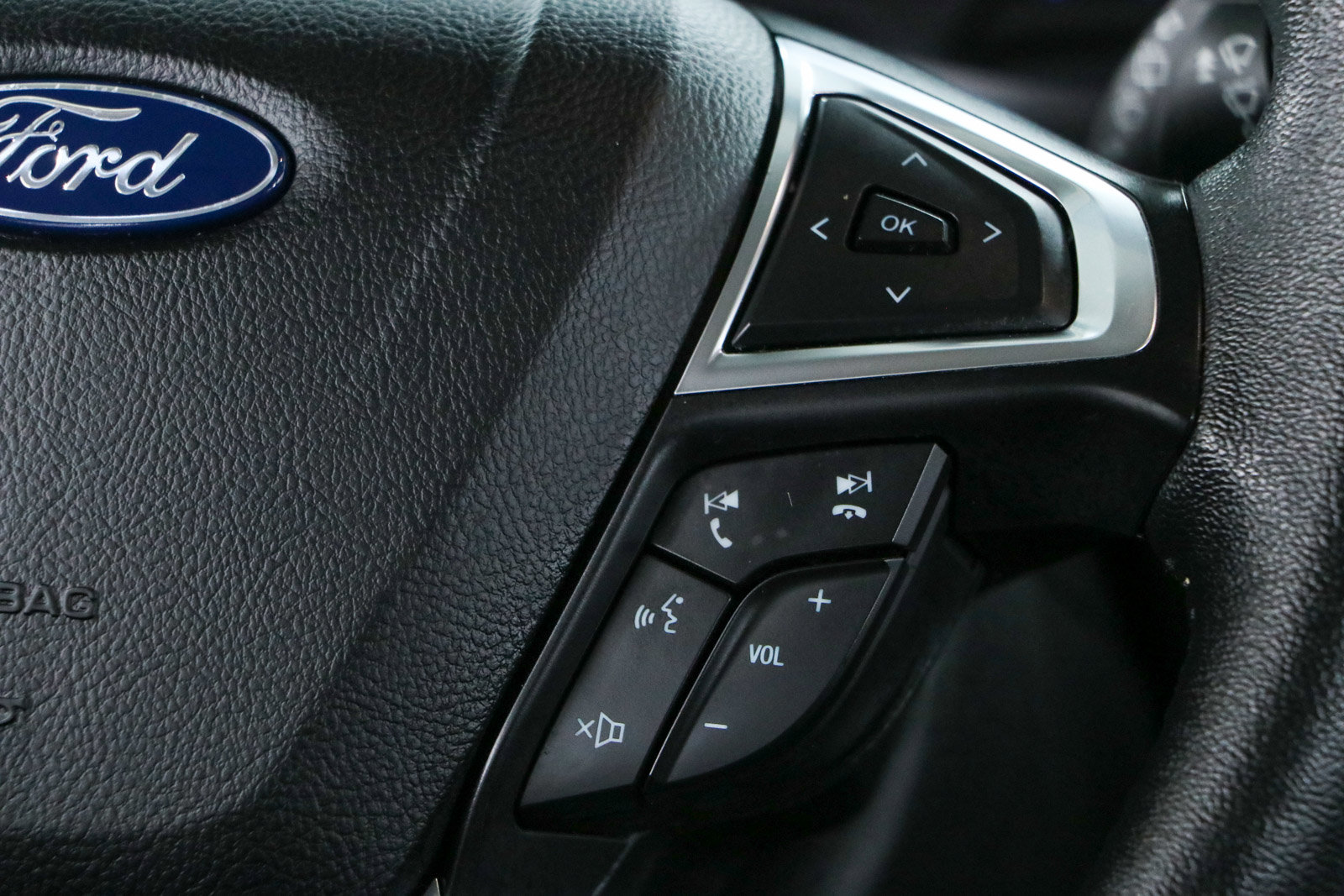 Used 2021 Ford Edge SEL w/ Convenience Package FWD image 14