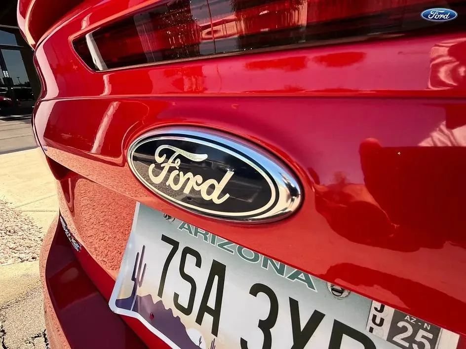 Used 2013 Ford Focus SE FWD image 23