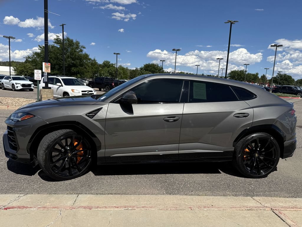 Used 2021 Lamborghini Urus AWD/4WD image 6