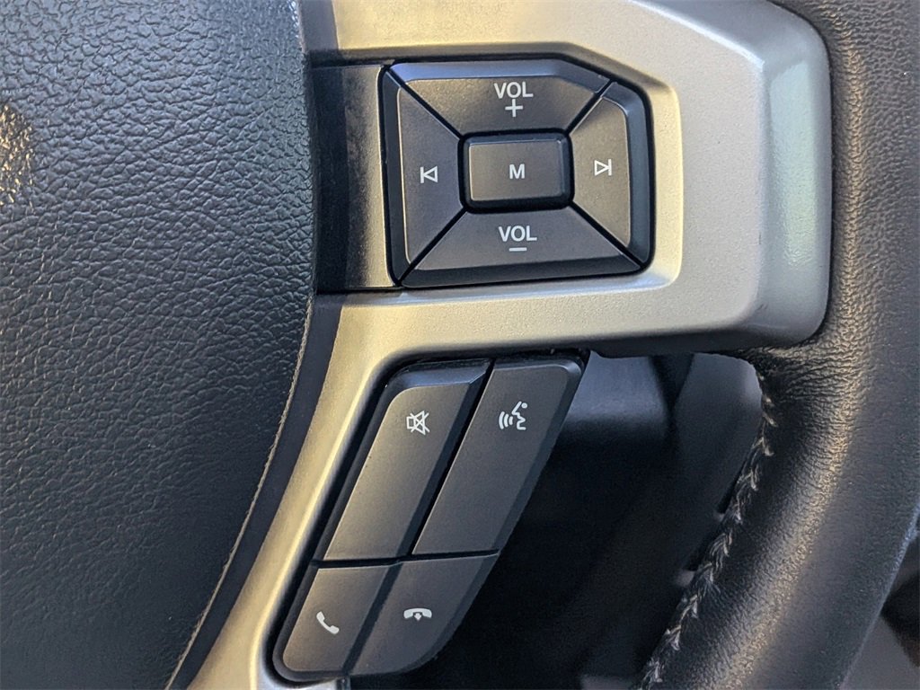 Used 2017 Ford F150 Lariat image 28