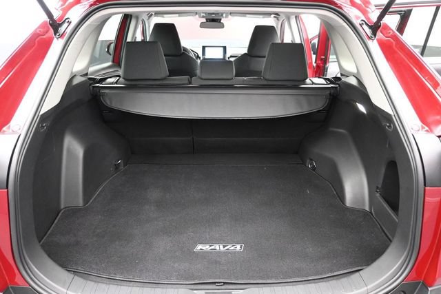 Certified 2023 Toyota RAV4 LE AWD/4WD image 27