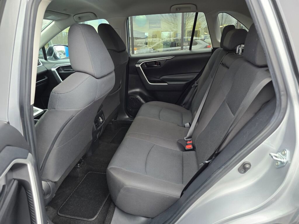 Used 2024 Toyota RAV4 LE image 16
