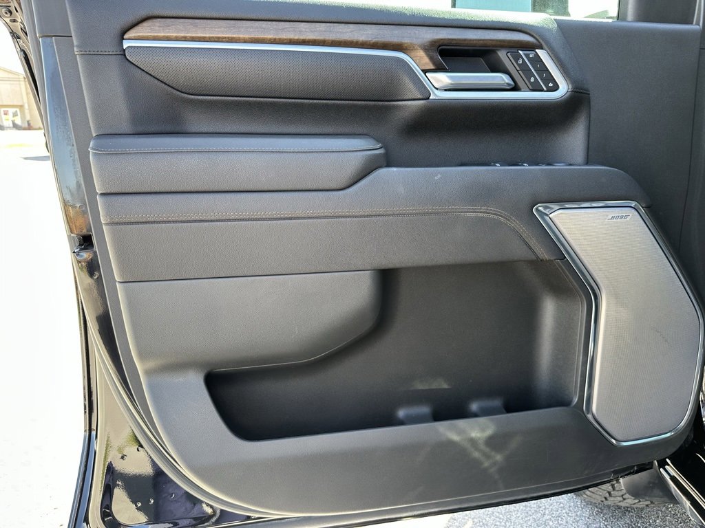 Used 2025 Chevrolet Silverado 2500 High Country w/ Technology Package image 29