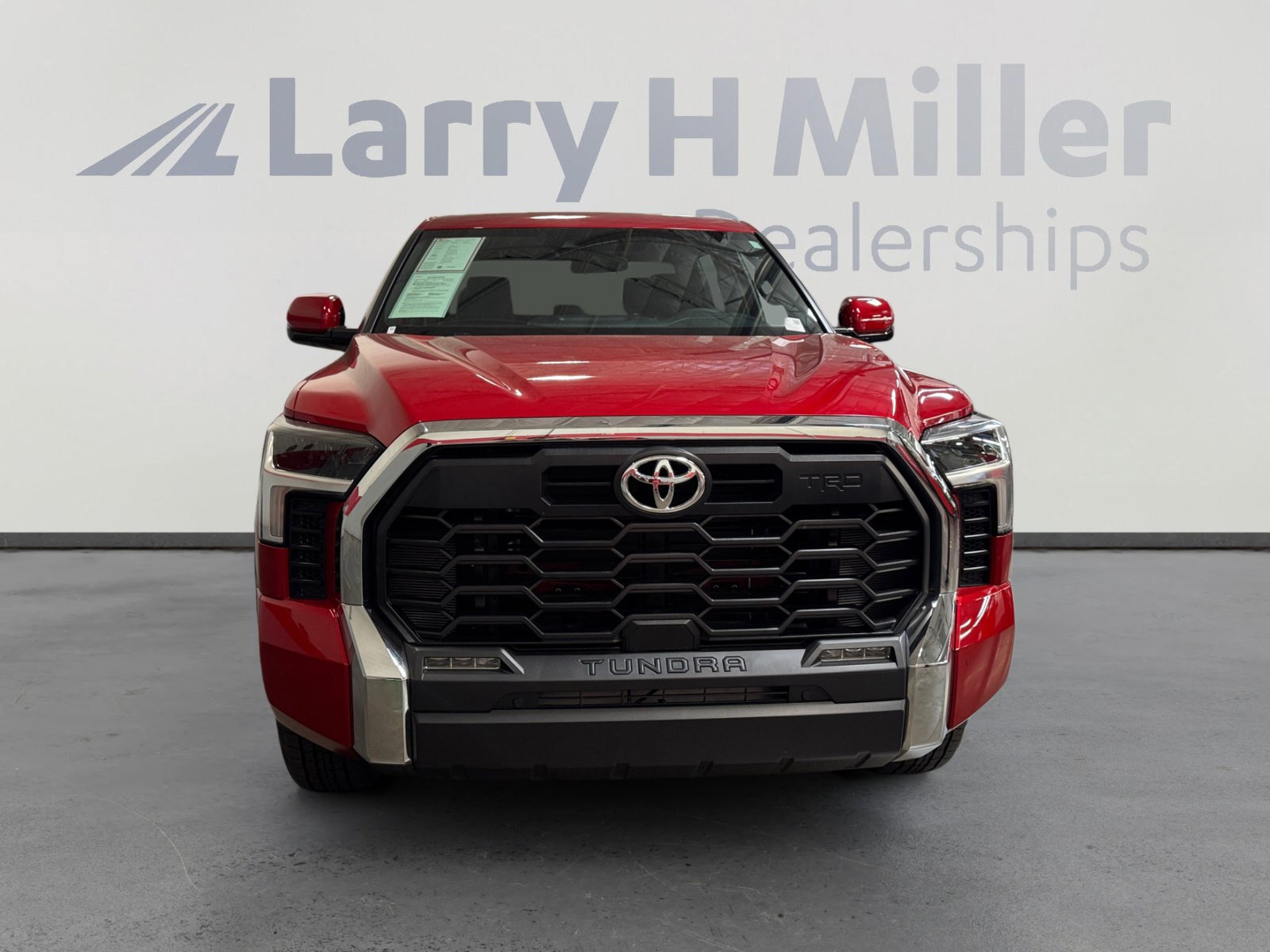Certified 2026 Toyota Tundra SR5 w/ TRD Off-Road Package AWD/4WD image 8