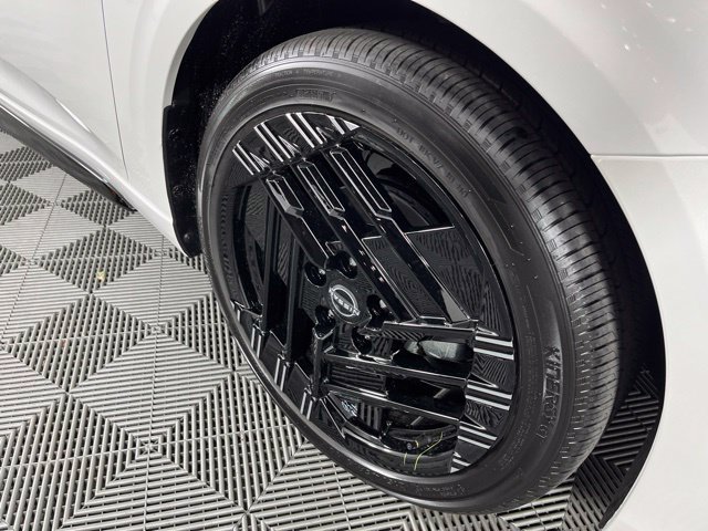 New 2027 Nissan Sentra SR w/ SR Premium Package FWD image 15