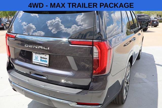 Used 2025 GMC Yukon Denali Ultimate AWD/4WD image 4