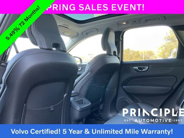 Certified 2025 Volvo XC60 B5 Core image 32