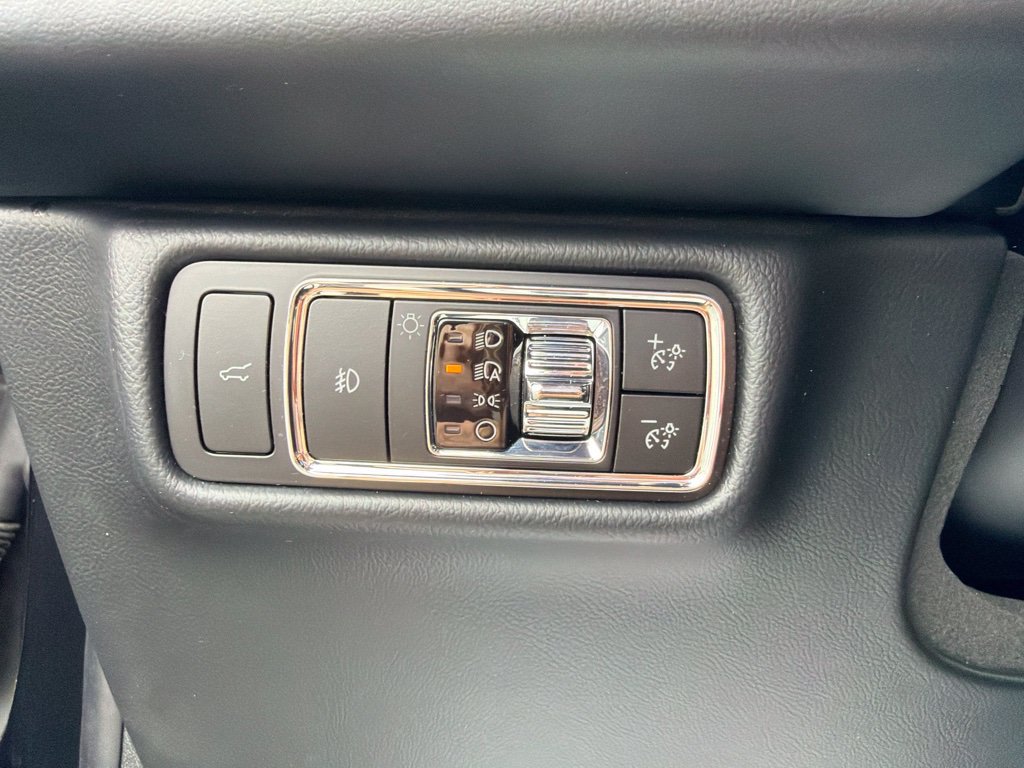 Used 2023 Lincoln Aviator Reserve w/ Equipment Group 201A AWD/4WD image 25