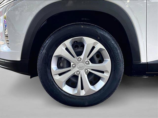 Used 2024 Chevrolet Trax LS w/ Driver Confidence Package FWD image 10
