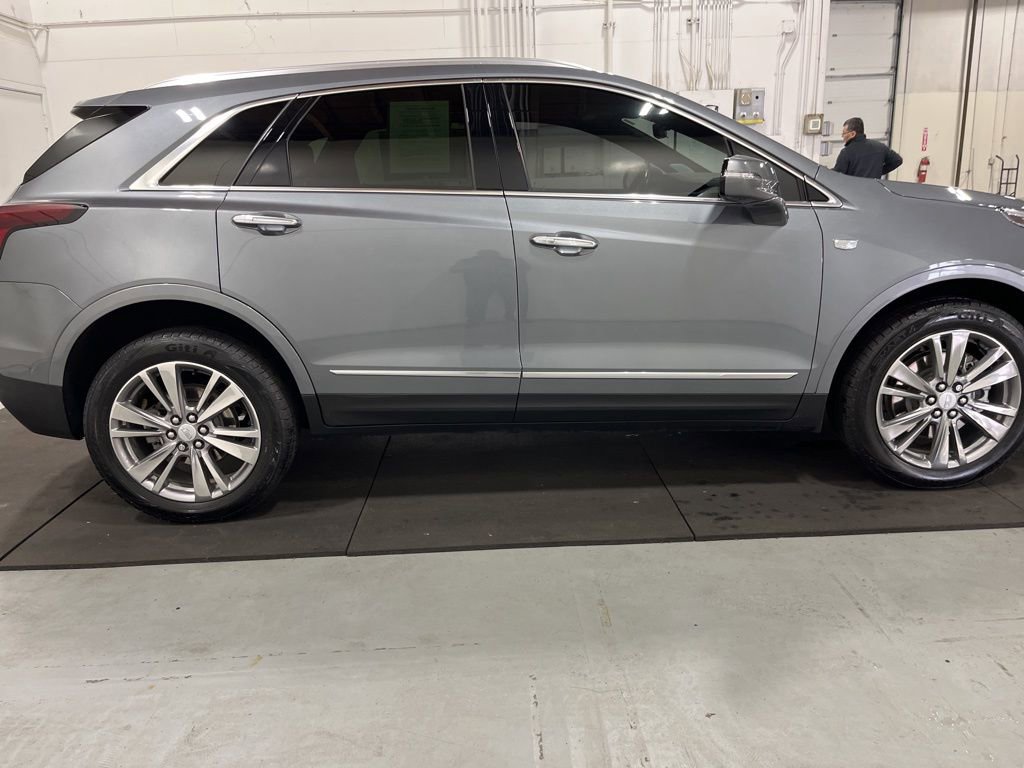 Used 2022 Cadillac XT5 Premium Luxury w/ Technology Package image 11