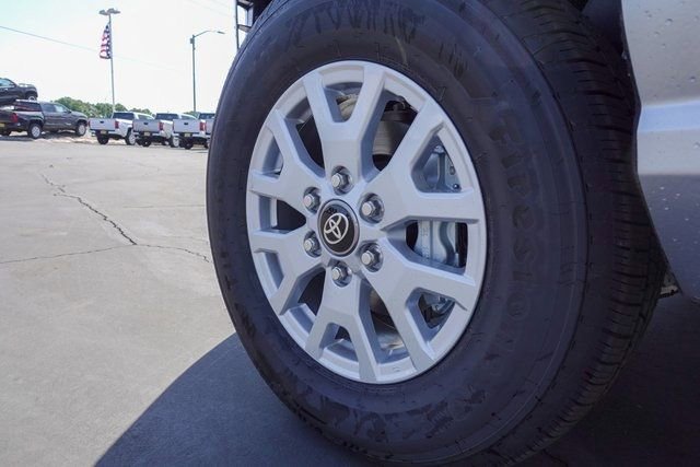 New 2025 Toyota Tacoma SR5 image 15