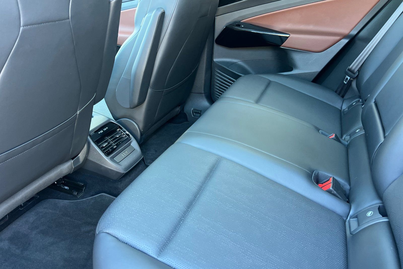 Used 2022 Volkswagen ID.4 Pro S image 12