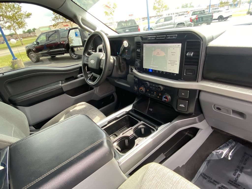 Used 2023 Ford F350 XLT w/ XLT Premium Package AWD/4WD image 39