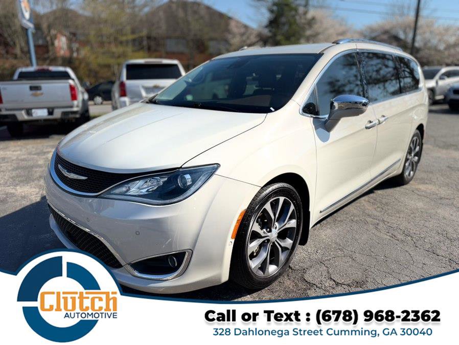 Used 2017 Chrysler Pacifica Limited w/ UConnect Theater Package image 1