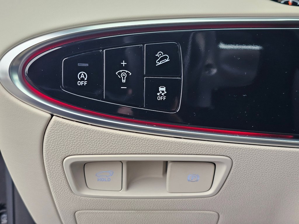 Used 2025 Genesis GV70 3.5T Sport w/ Sport Advanced Package image 34