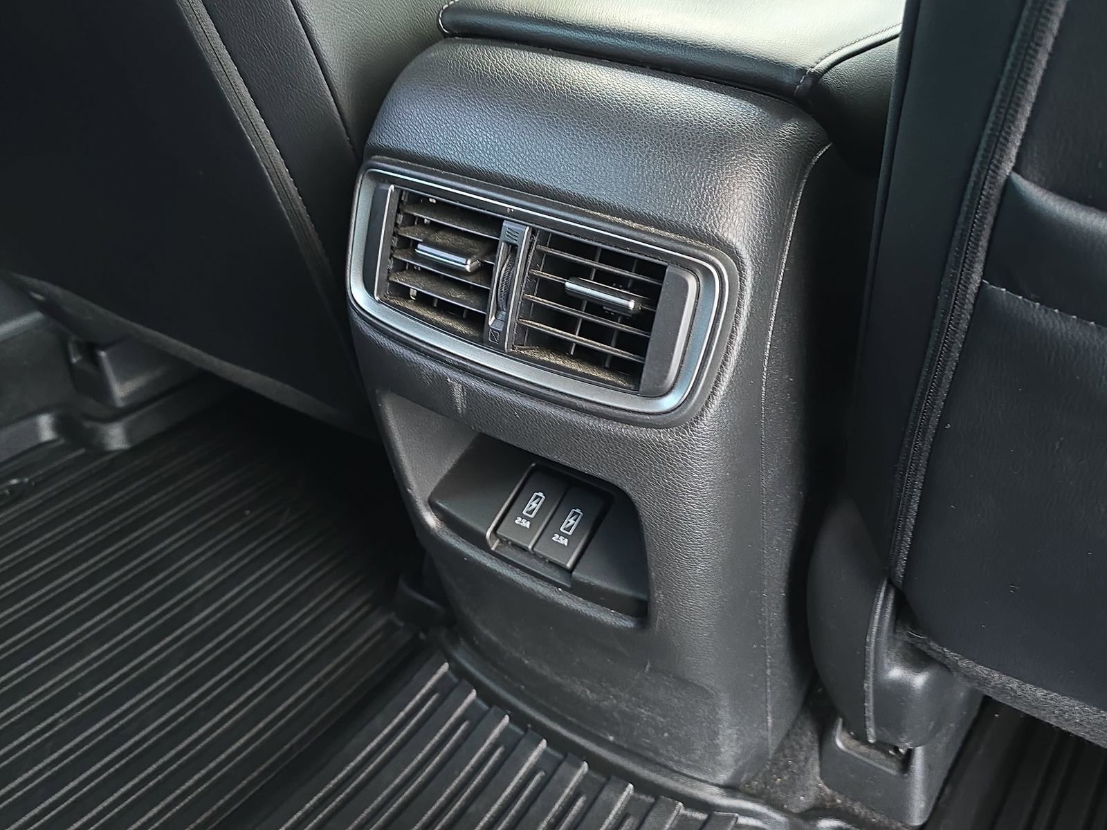 Used 2018 Honda CR-V Touring image 14