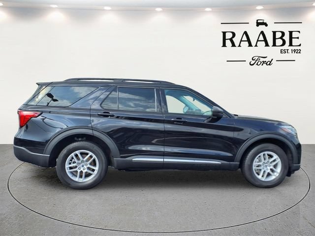 Used 2025 Ford Explorer Active AWD/4WD image 8