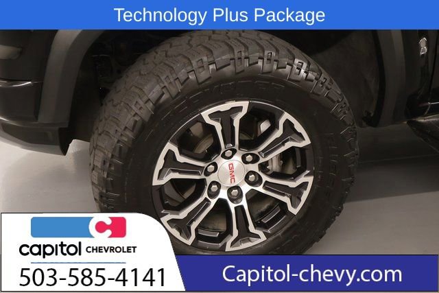 Used 2023 GMC Canyon AT4 w/ AT4 Premium Package AWD/4WD image 9