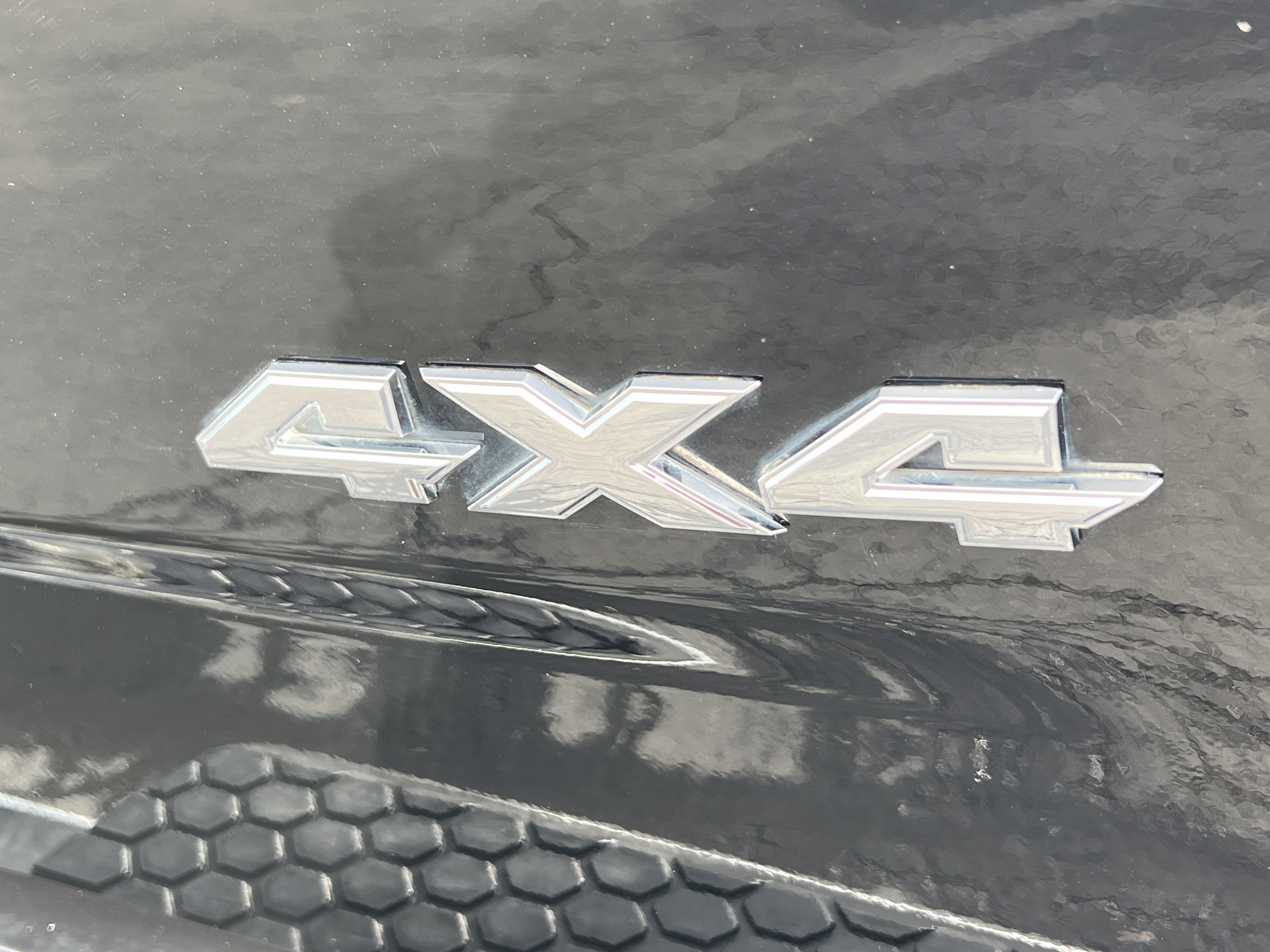 Used 2014 RAM 3500 Laramie Longhorn image 11