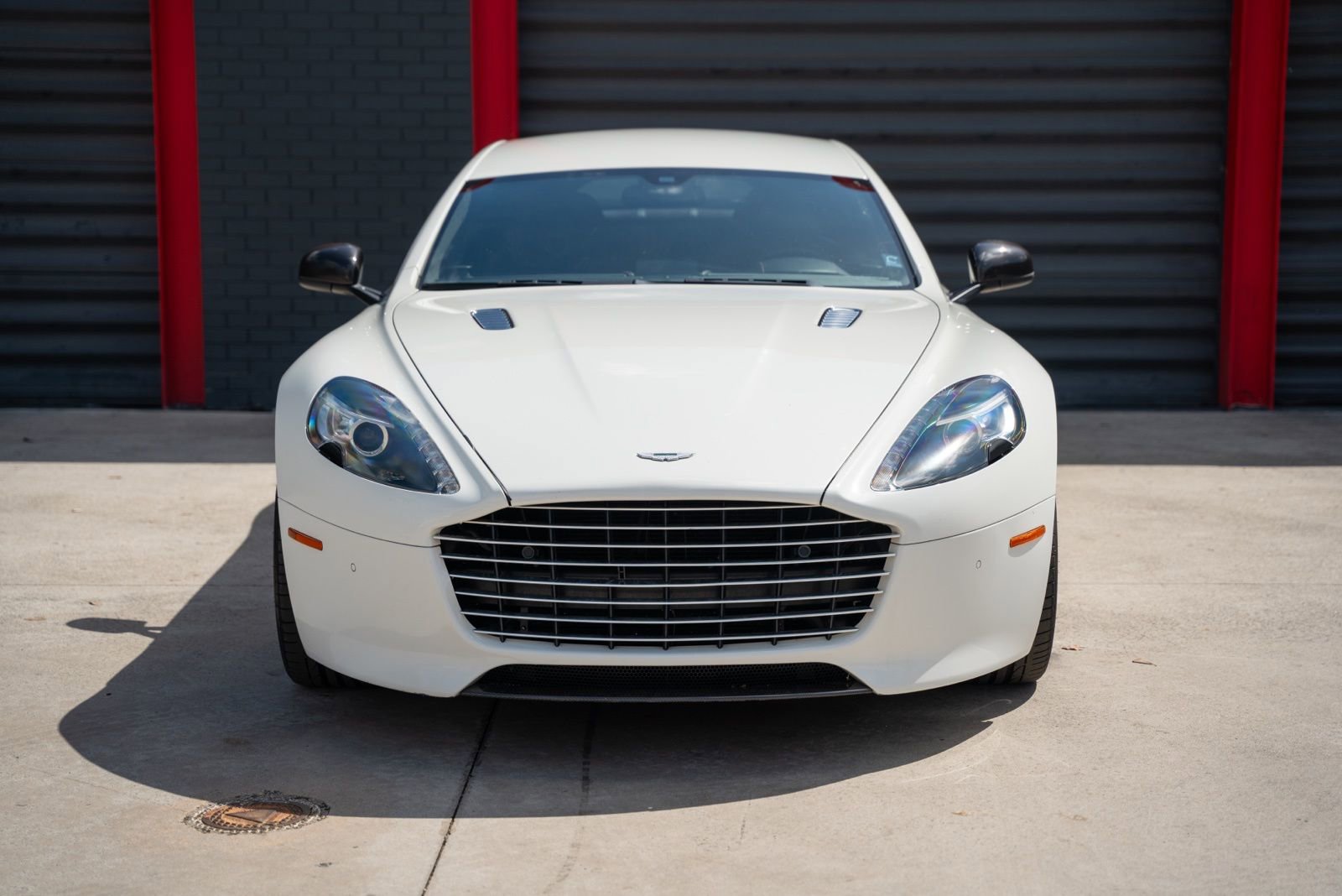 Used 2015 Aston Martin Rapide S RWD image 2