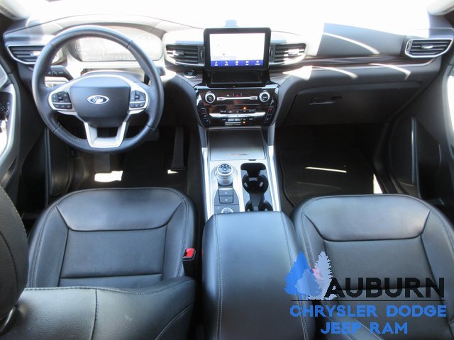 Used 2024 Ford Explorer Limited image 11