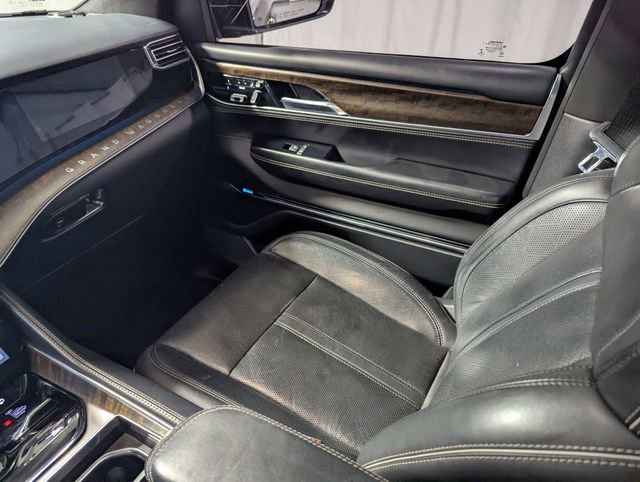 Used 2022 Jeep Grand Wagoneer Series II w/ Premium Group II image 8