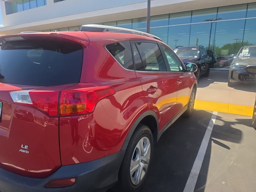 Used 2013 Toyota RAV4 LE AWD/4WD image 4