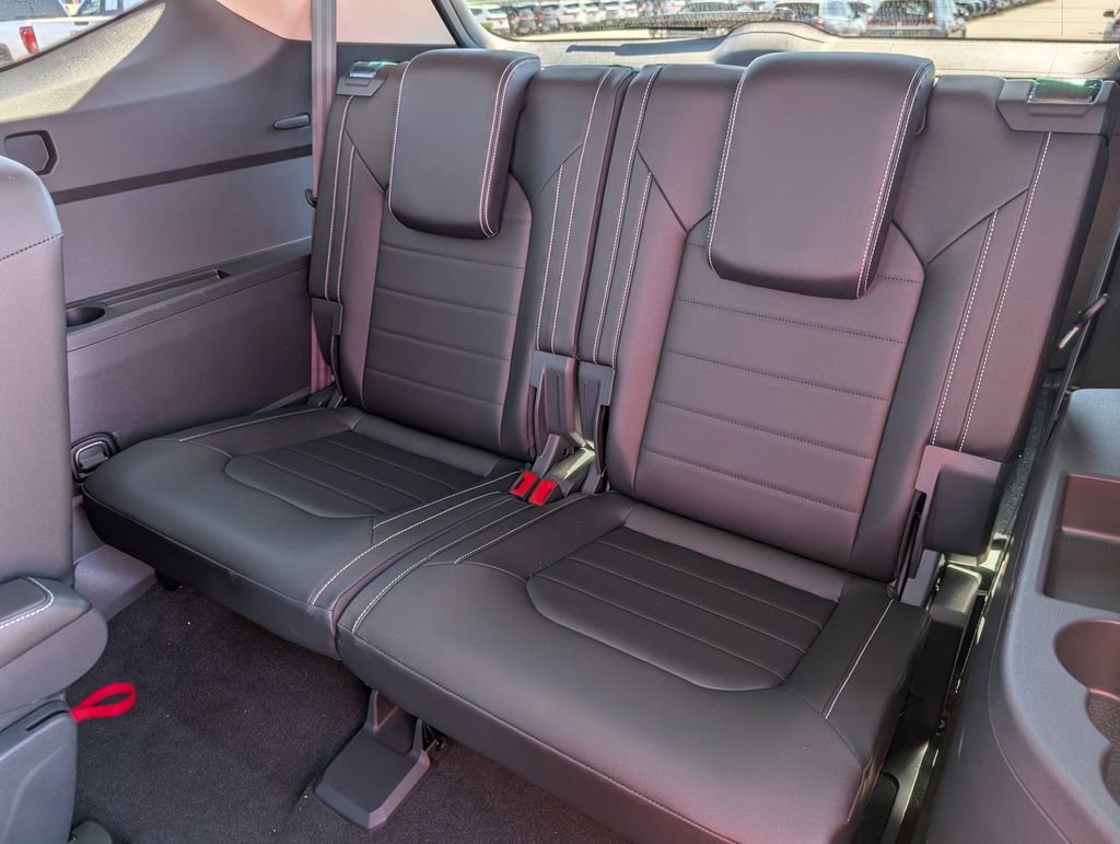 Used 2025 Volkswagen Atlas SEL image 27