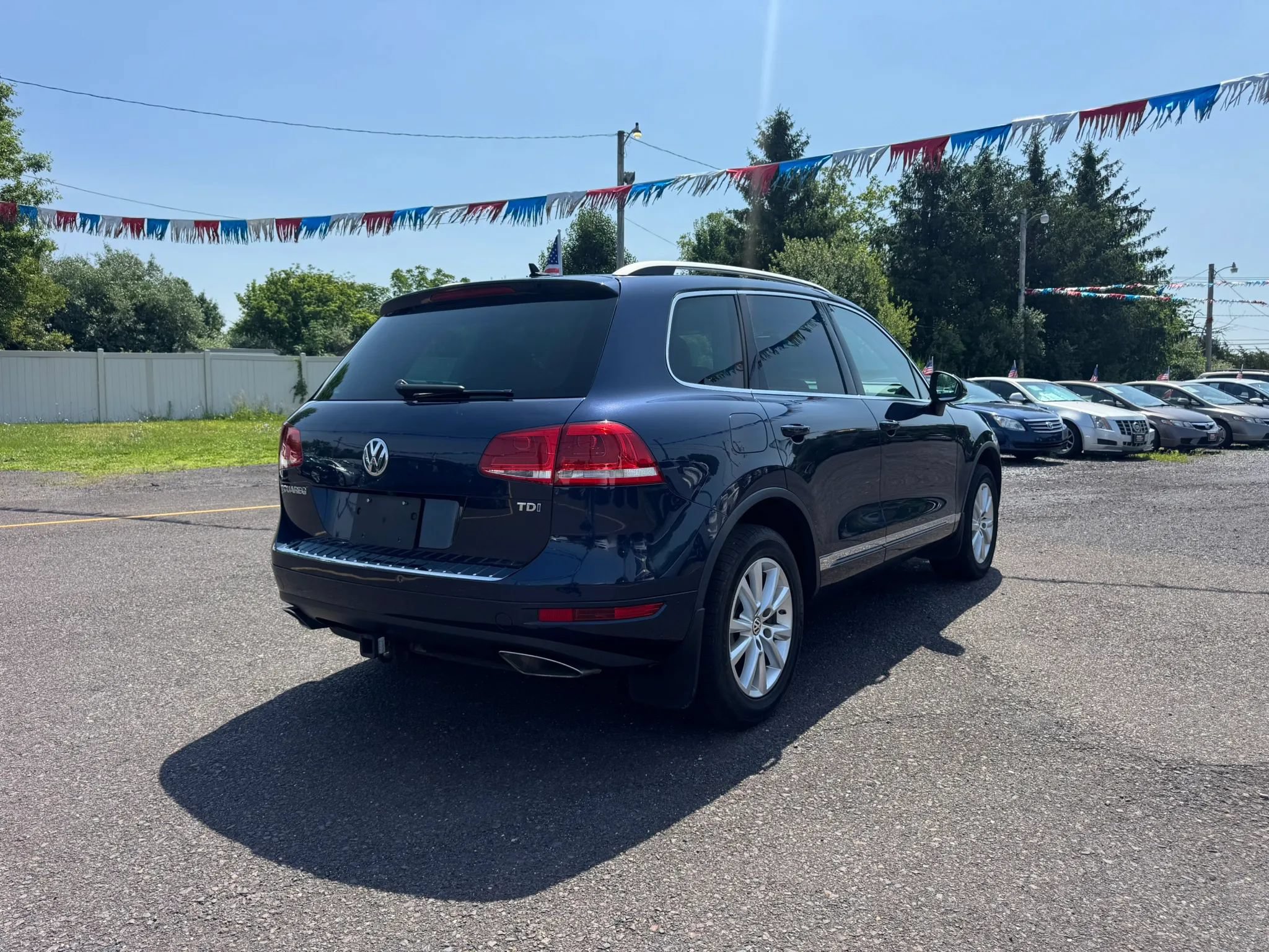 Used 2014 Volkswagen Touareg Sport AWD/4WD image 6