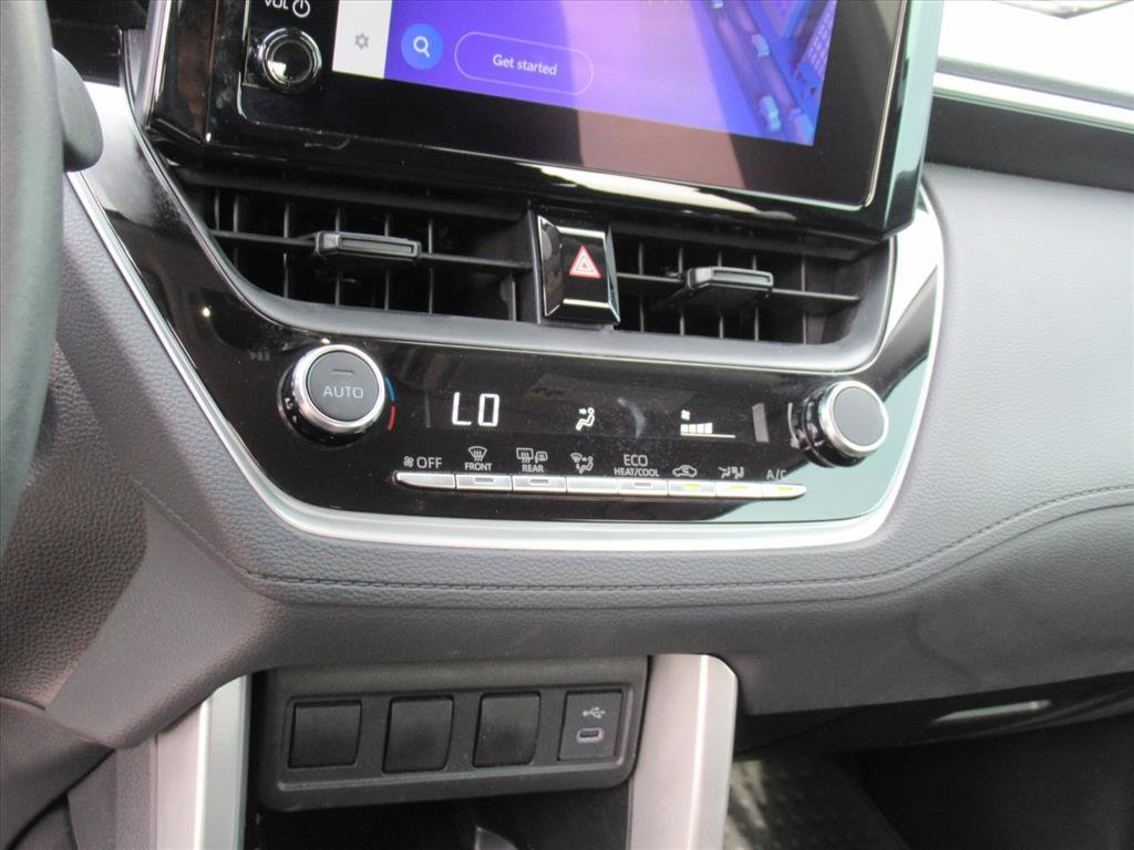 Used 2024 Toyota Corolla Cross LE FWD image 23