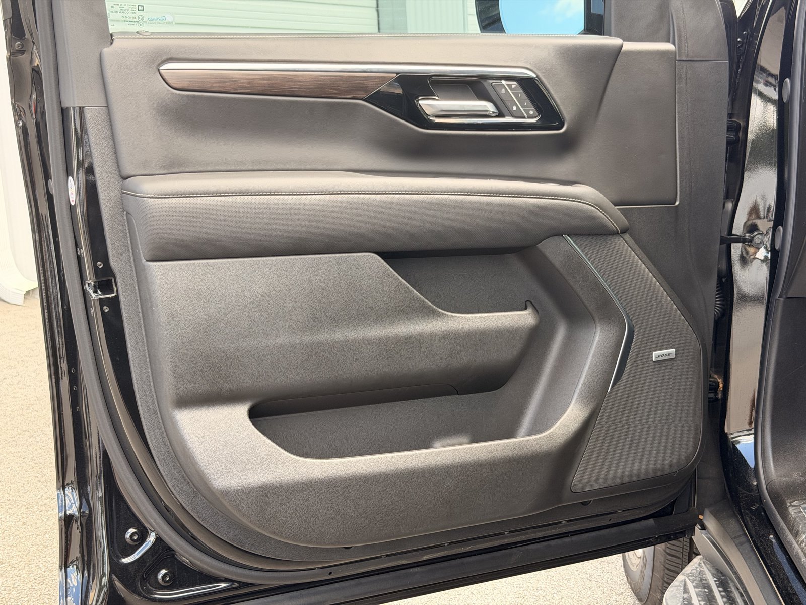Used 2026 Chevrolet Tahoe Premier w/ Sun And Tow Package AWD/4WD image 16