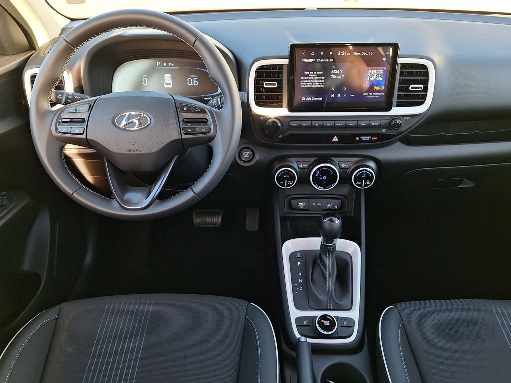 New 2024 Hyundai Venue Limited FWD image 14