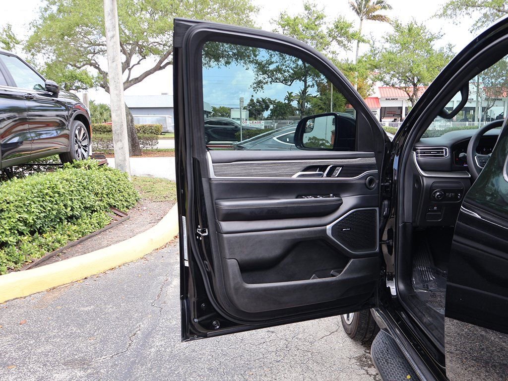 Used 2022 Jeep Wagoneer Series II w/ Premium Group I image 26