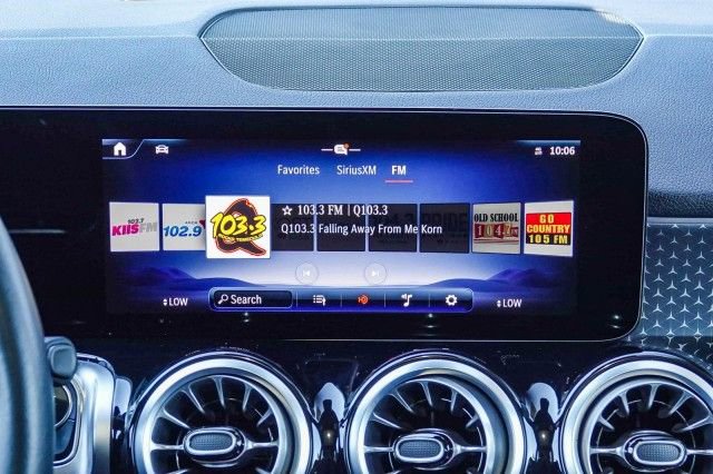 Used 2024 Mercedes-Benz EQB 350 4MATIC SUV w/ Winter Package image 25