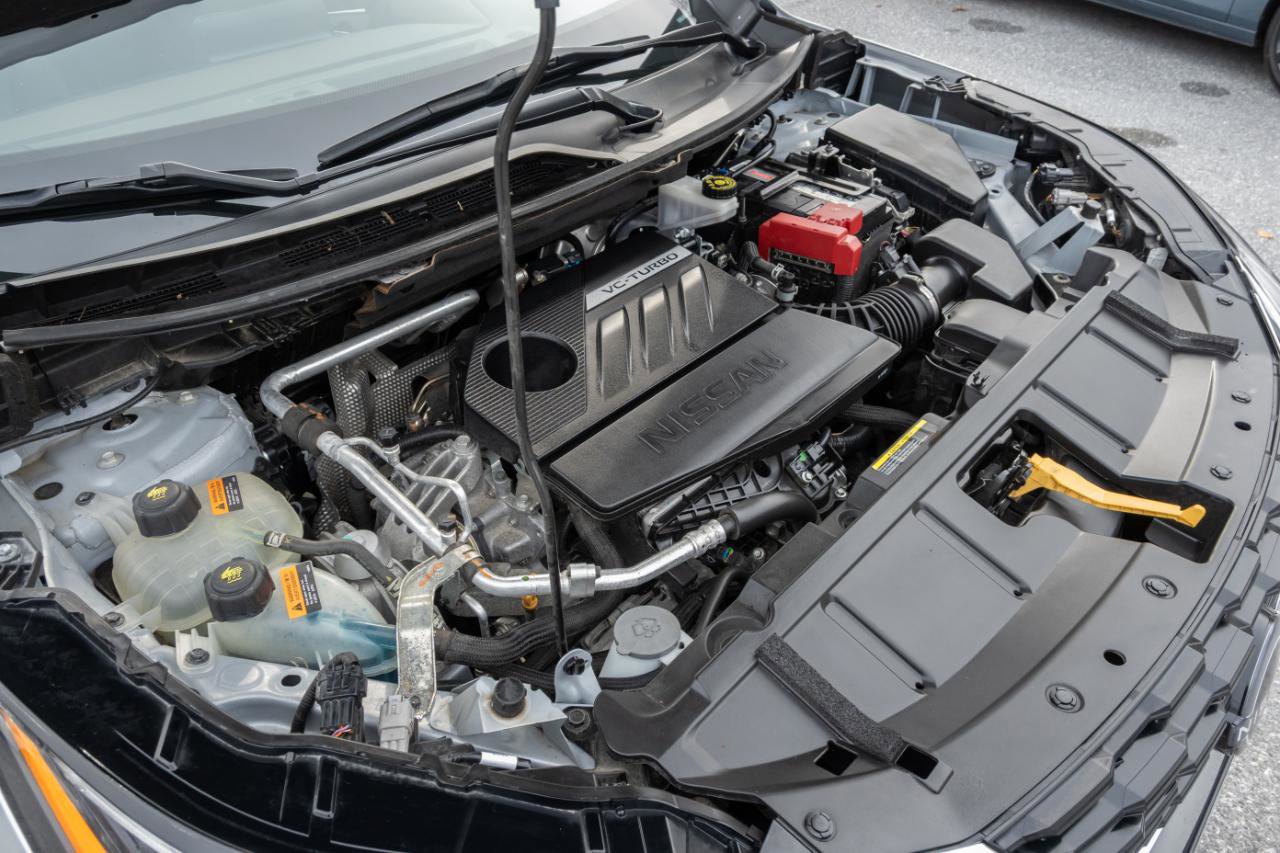 Used 2023 Nissan Rogue SV image 38