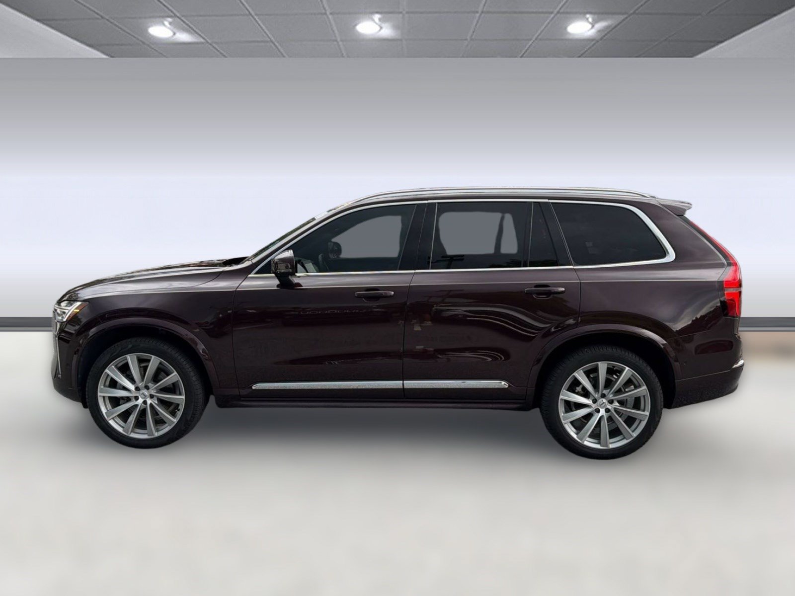 Certified 2025 Volvo XC90 B5 Plus w/ Protection Package Premier AWD/4WD image 2